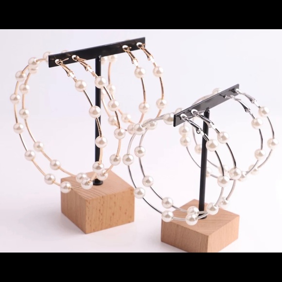 EARRINGS - Picture 3 of 4